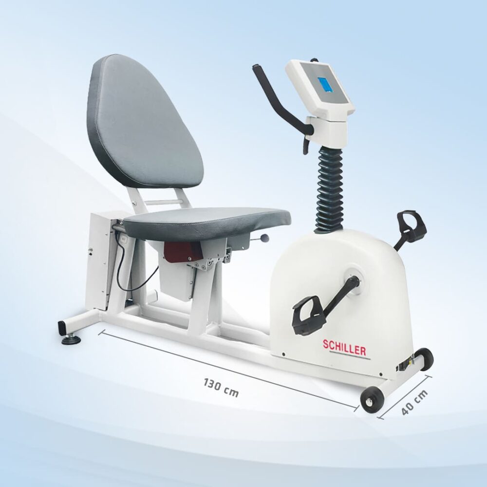 Medidas del ergómetro ERG 911 Comfort con cuadro bajo que facilita el acceso a pacientes mayores, con movilidad reducida o sobrepeso