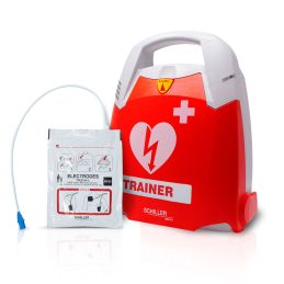 FRED PA-1 Trainer. En este entrenador están disponibles todos los idiomas con los que cuenta el FRED PA-1. La selección de idiomas y de escenario se realiza por configuración.